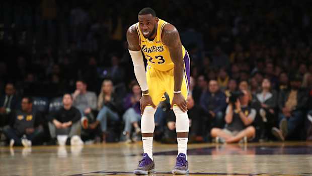 lebron_james_nba_playoffs_lakers_.jpg